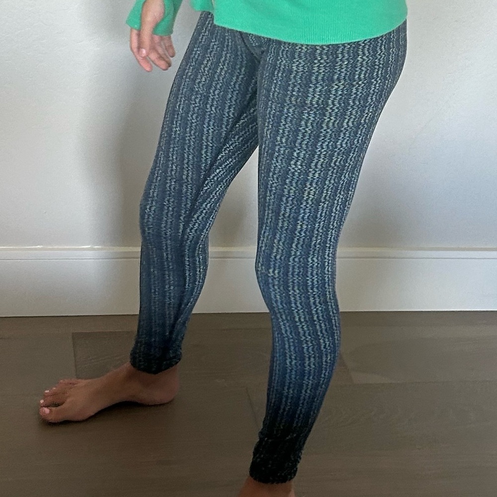 Lululemon Athletica Blue and Yellow  Patterned Leggings